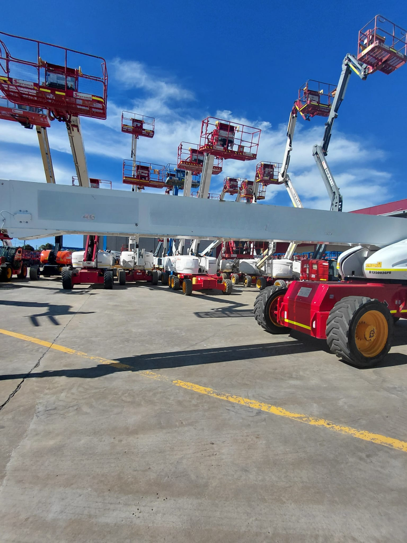 Telescopic Boom Lift - View 2
